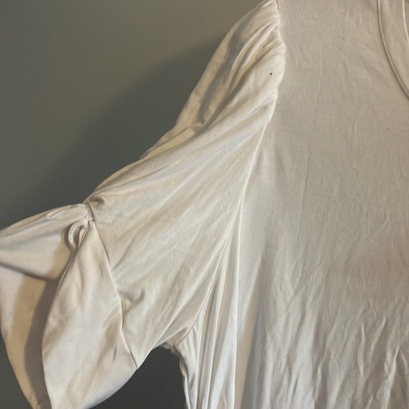 ⭐️NEW⭐️Maternity tshirt - Picture 2 of 5